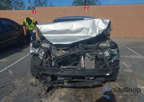 2016 Hyundai Veloster Turbo z USA, uszkodzony, nr VIN KMHTC6AE0GU258096